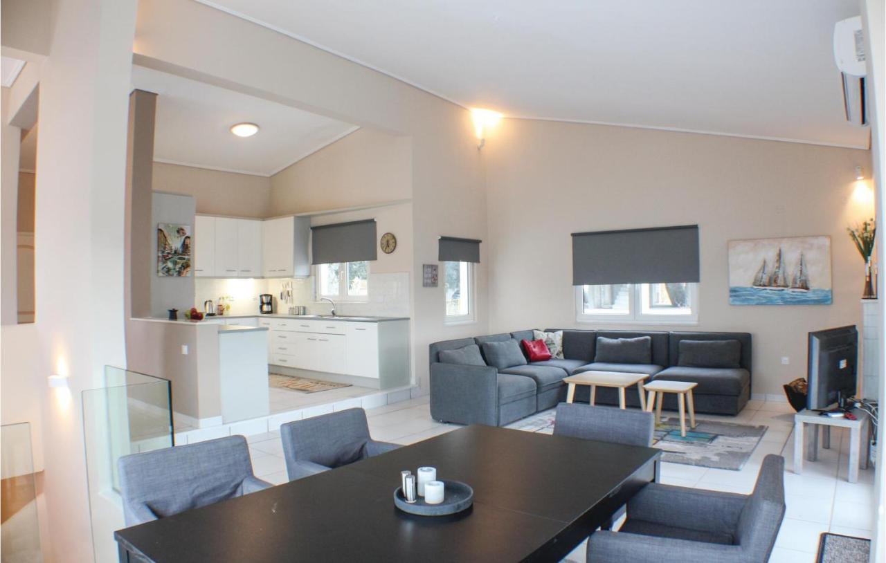 Amazing Home In Chalkida With Wifi Εξωτερικό φωτογραφία