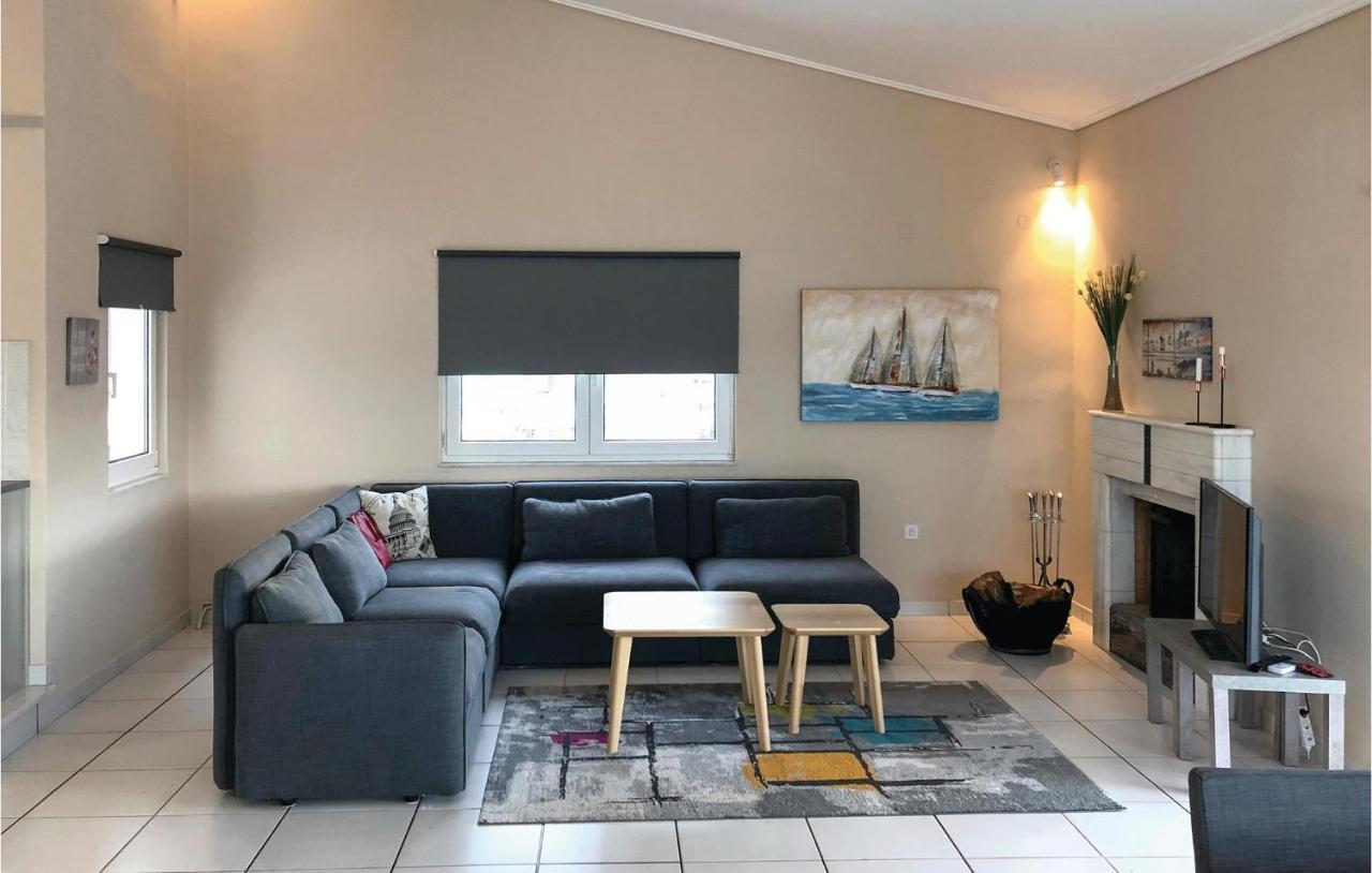 Amazing Home In Chalkida With Wifi Εξωτερικό φωτογραφία