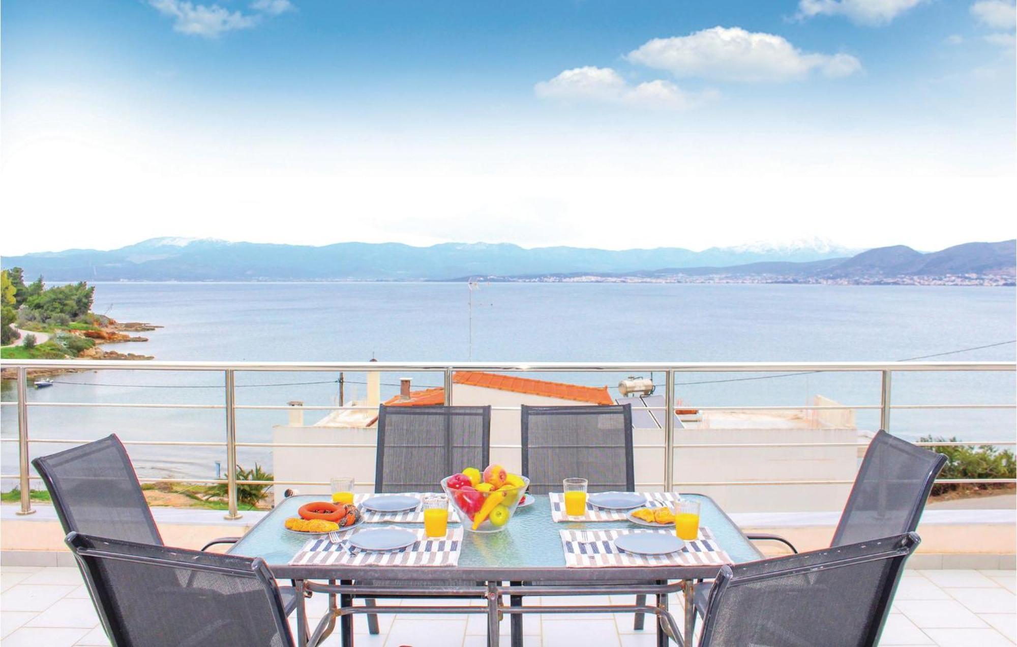 Amazing Home In Chalkida With Wifi Εξωτερικό φωτογραφία